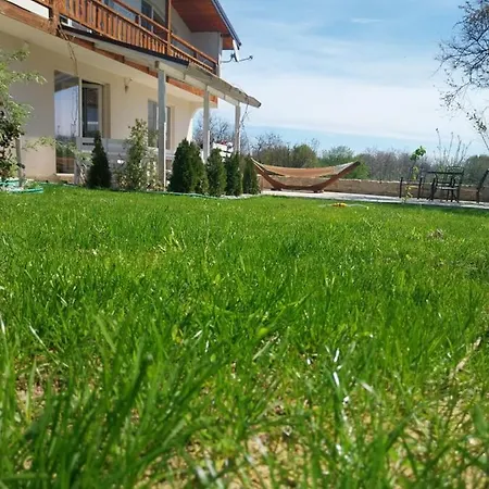 Sanny's House * Ezerets