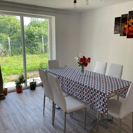 בית נופש Sanny's House Ezerets